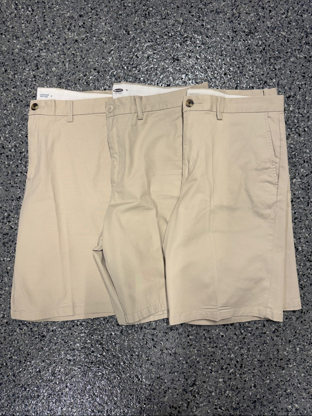 Old Navy Beige Flat Front Men's Shorts - Neutral Khaki 36